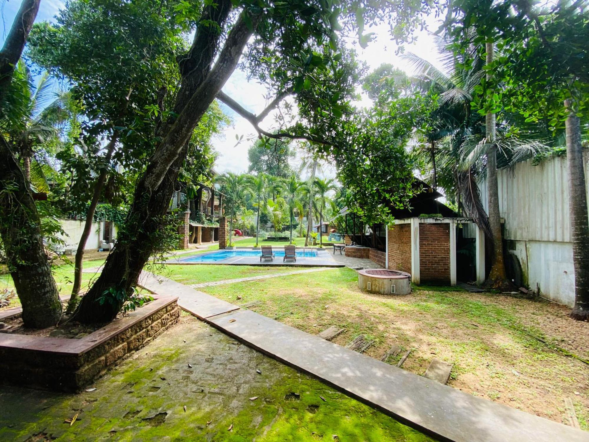 The Shade Brothers Hotel Katunayaka Ngoại thất bức ảnh